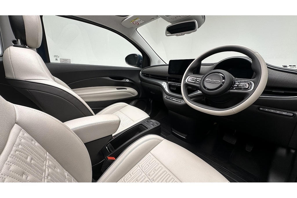 Fiat 500E C Icon Black #20