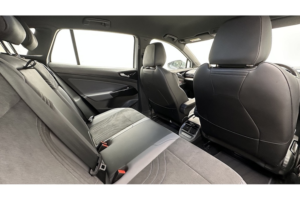 Volkswagen ID.4 150Kw Family Pro Perform 77Kwh 135Kw Ch Grey #23
