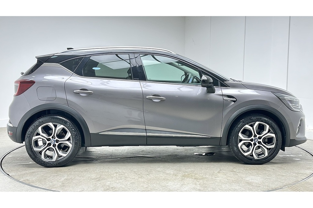Renault Captur E-tech S Edition Black #4