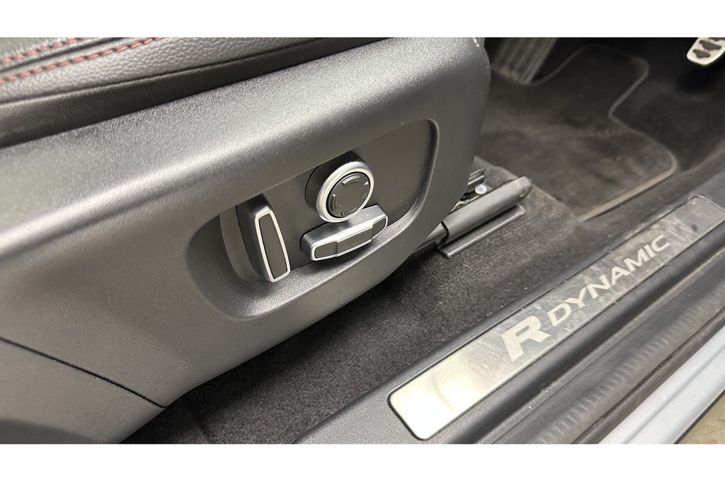 Land Rover Discovery Sport 2.0 D165 Urban Edition 5 Seat Grey #29