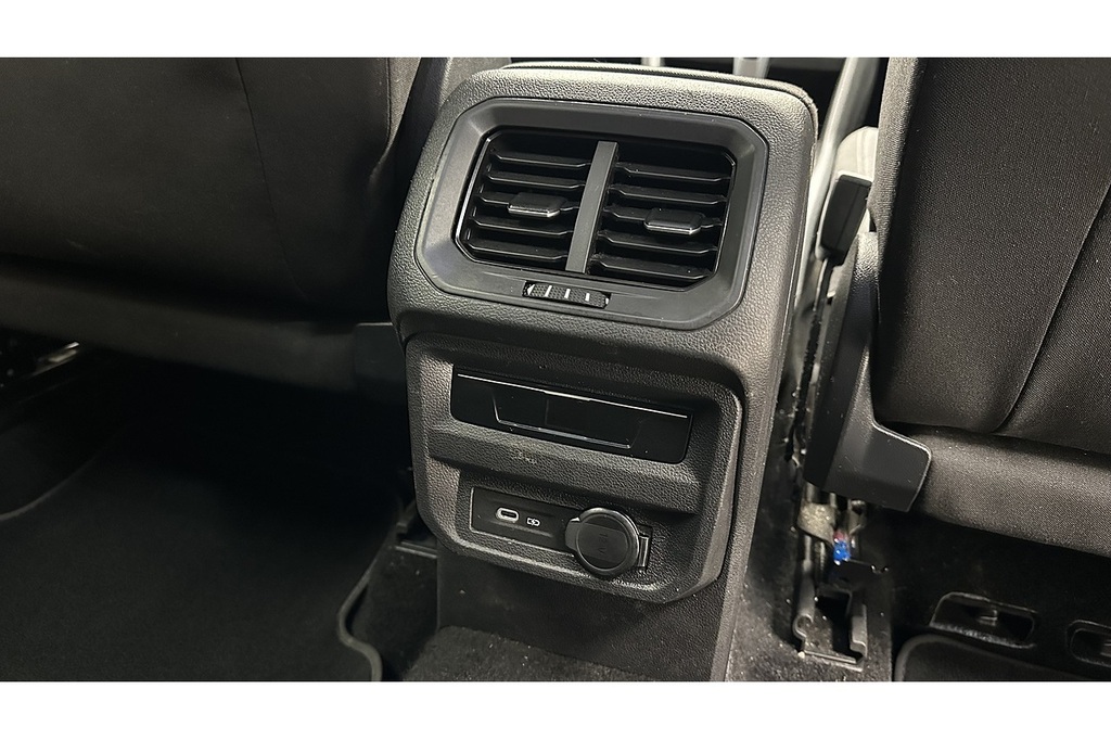Volkswagen Tiguan Allspace 1.5 Tsi Life Dsg Black #25
