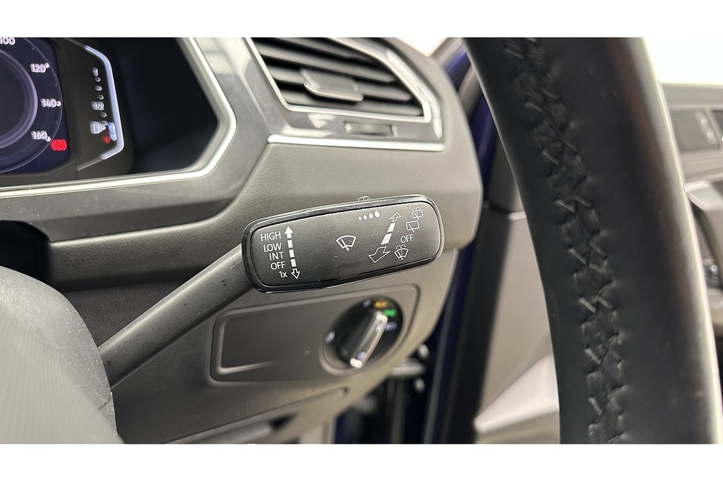 Volkswagen Tiguan Allspace 1.5 Tsi Life Dsg Black #34
