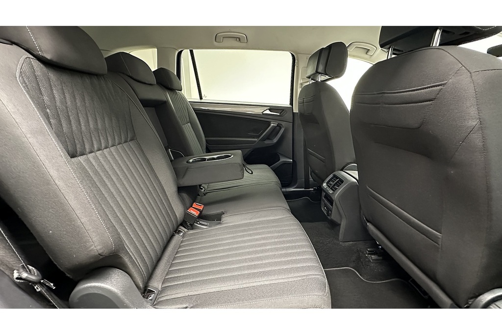 Volkswagen Tiguan Allspace 1.5 Tsi Life Dsg Black #23