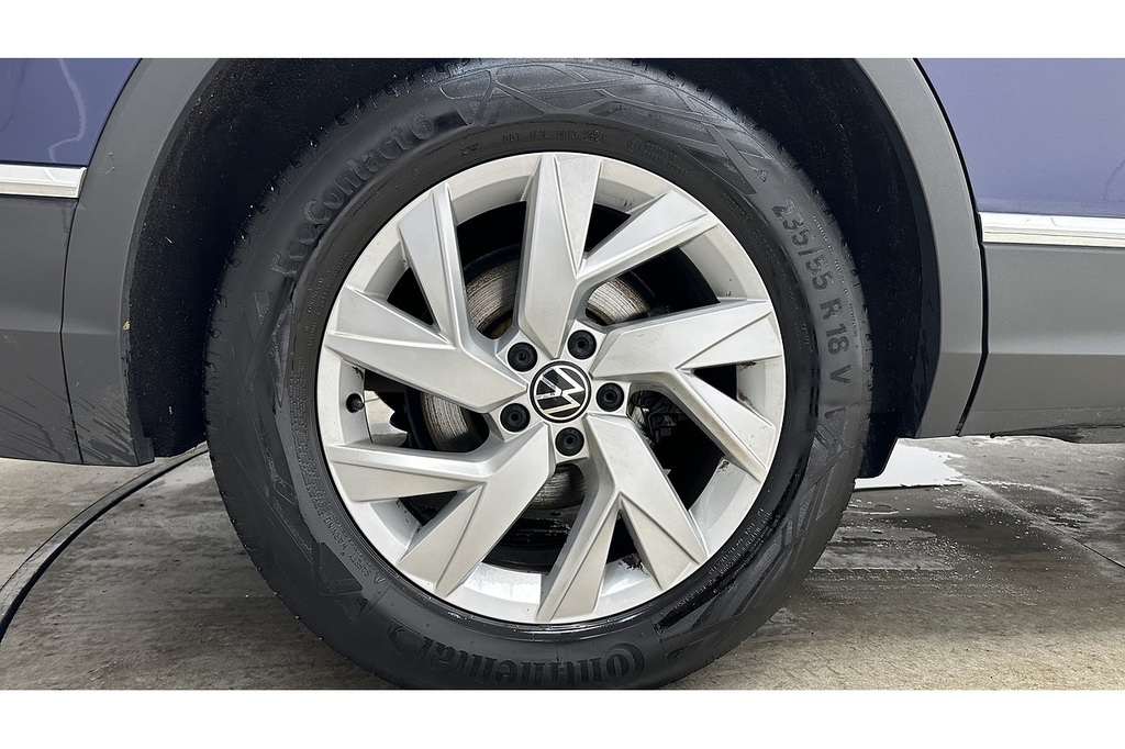Volkswagen Tiguan Allspace 1.5 Tsi Life Dsg Black #13