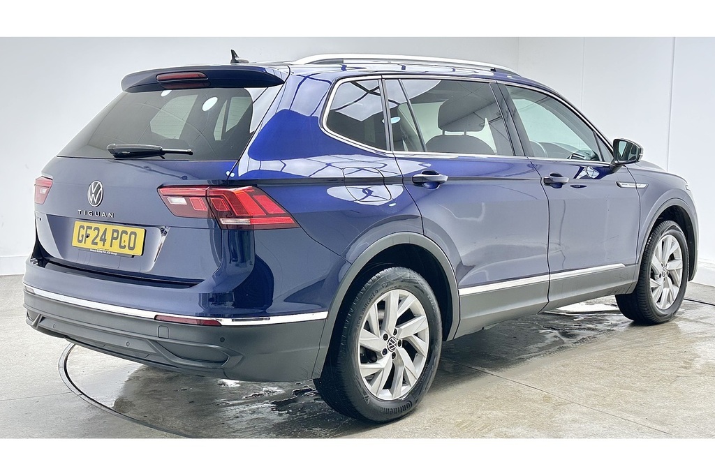 Volkswagen Tiguan Allspace 1.5 Tsi Life Dsg Black #8