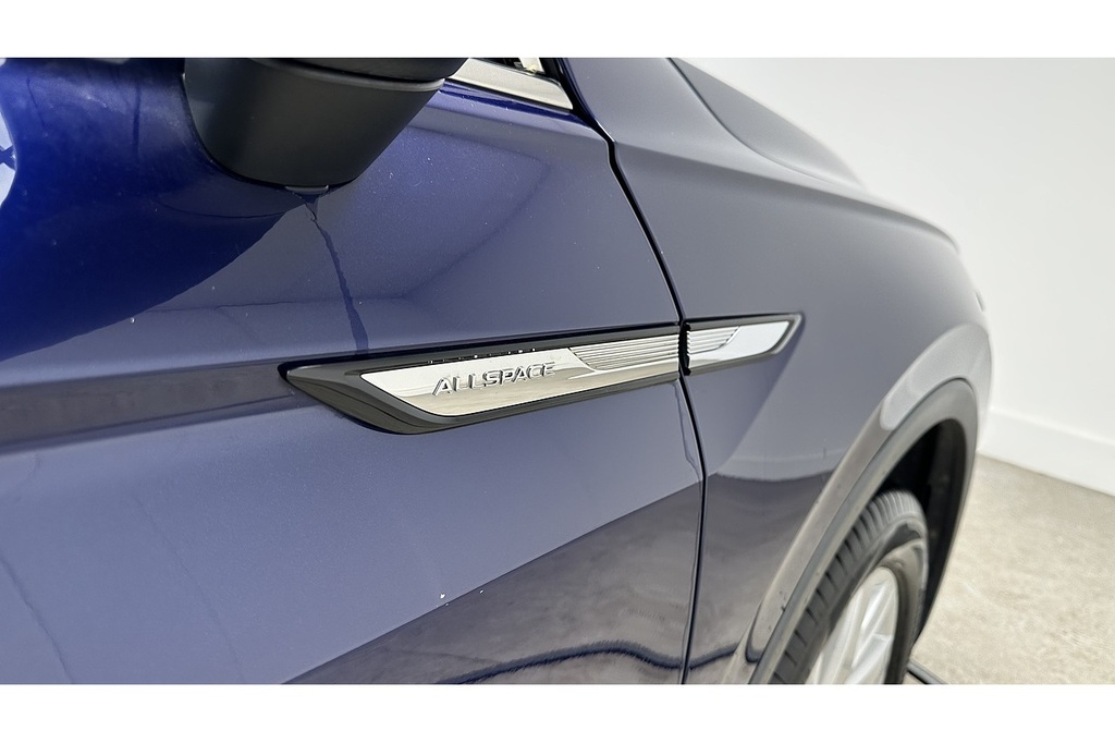 Volkswagen Tiguan Allspace 1.5 Tsi Life Dsg Black #14