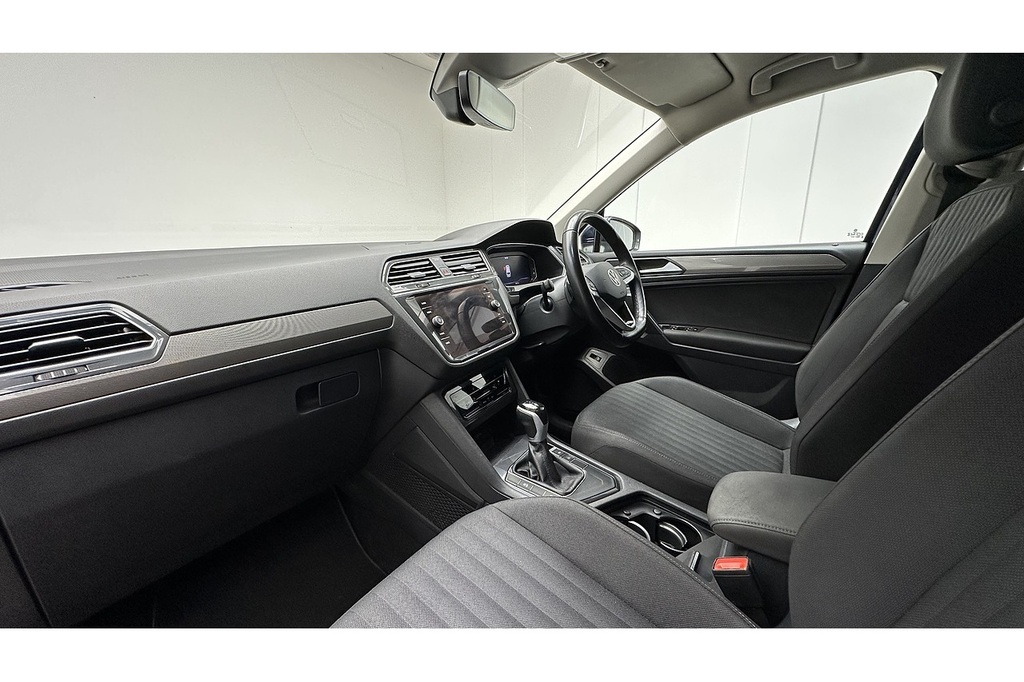 Volkswagen Tiguan Allspace 1.5 Tsi Life Dsg Black #18