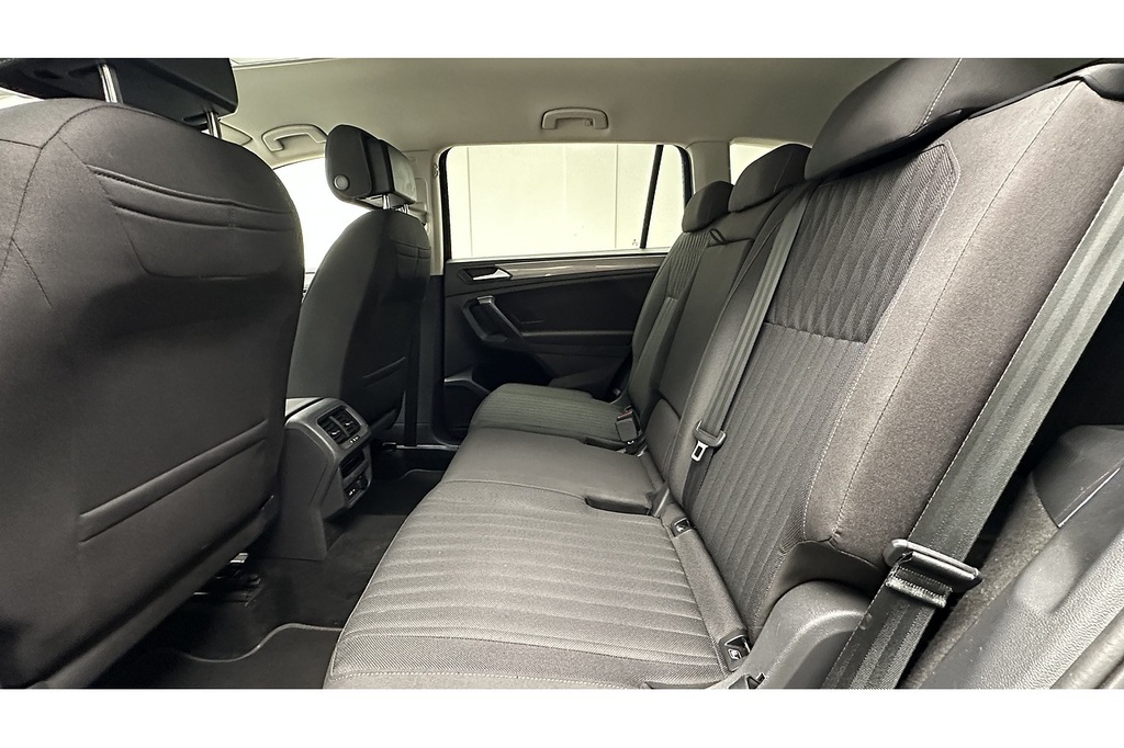 Volkswagen Tiguan Allspace 1.5 Tsi Life Dsg Black #19