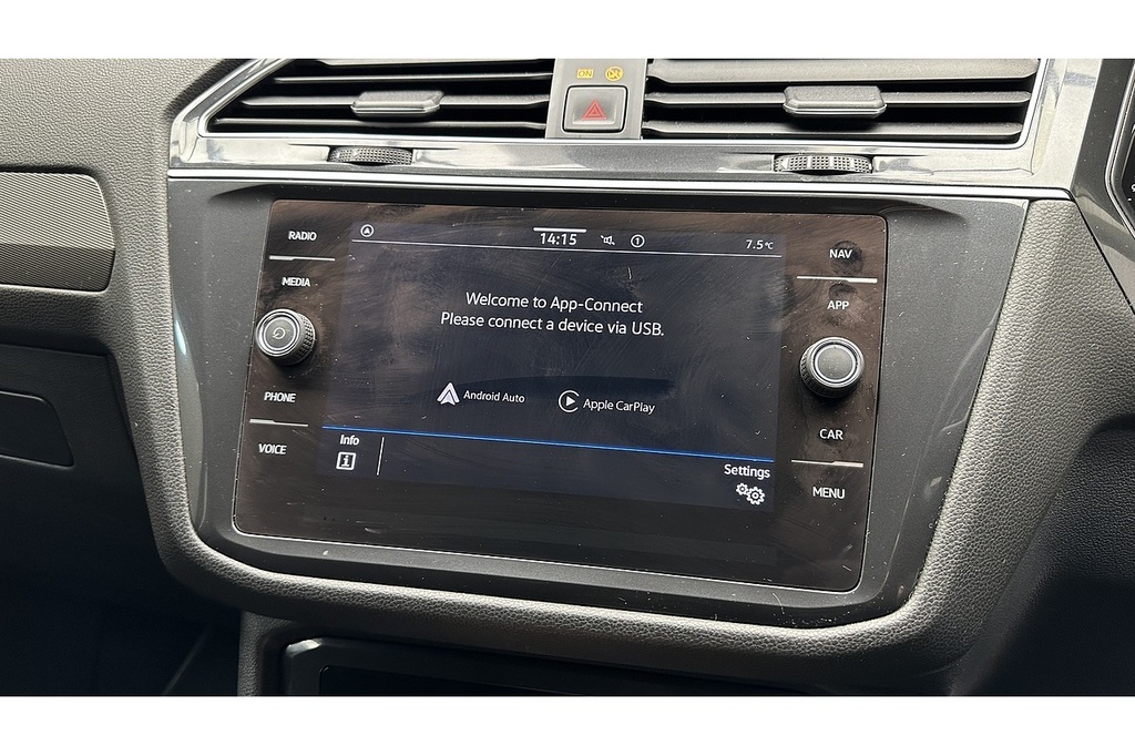 Volkswagen Tiguan Allspace 1.5 Tsi Life Dsg Black #41