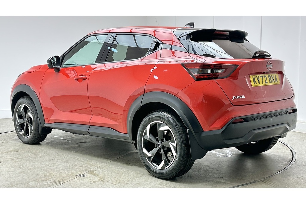 Nissan Juke Dig-t N-connecta Red #5