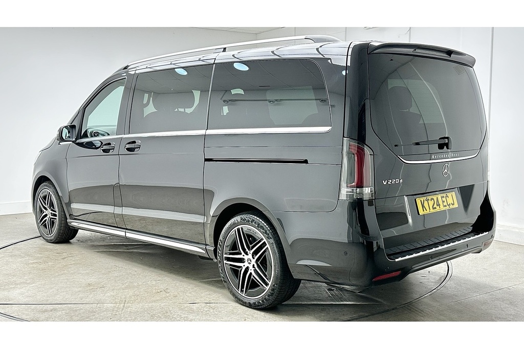 Mercedes-Benz V Class V220d Amg Line Black #5