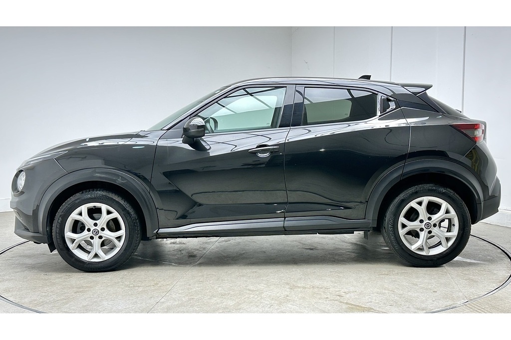 Nissan Juke Dig-t N-connecta Black #6