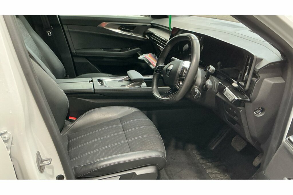 Renault Austral E-tech Techno White #3