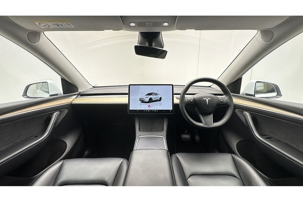 Tesla Model Y Long Range AJ23VGG White #2