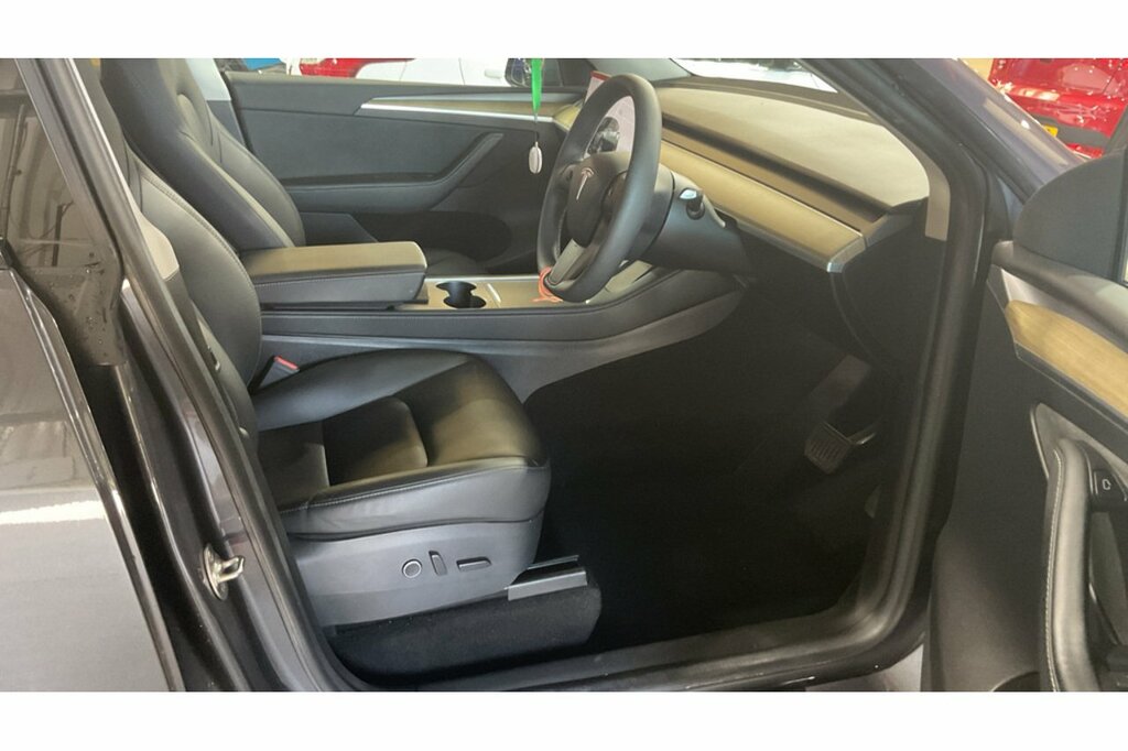 Tesla Model Y Long Range Grey #3