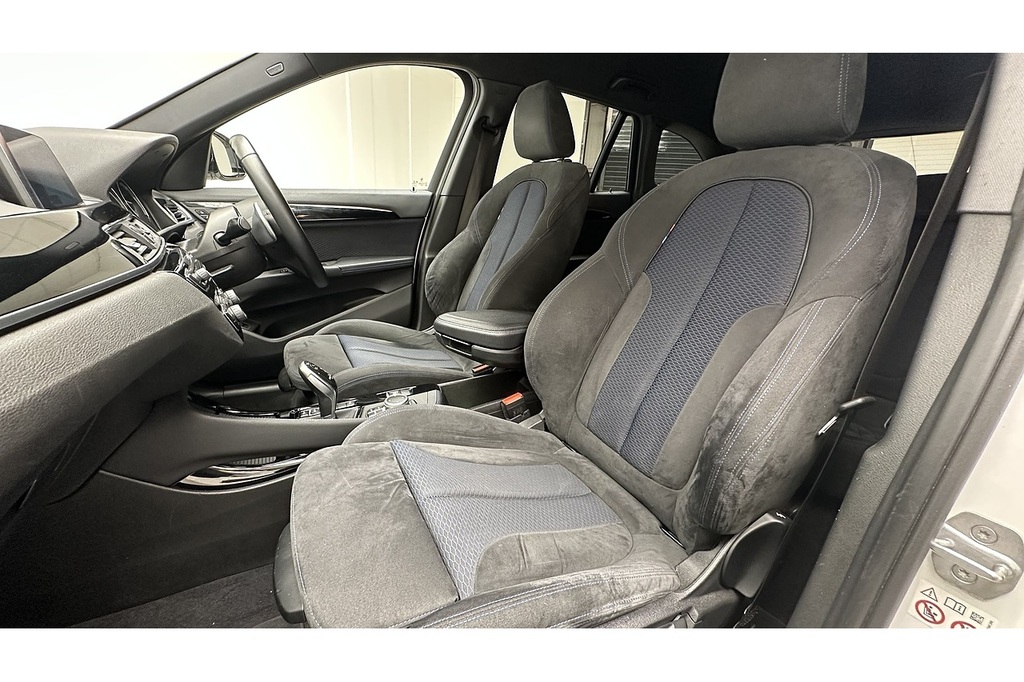 BMW X1 2.0 20I Se Silver #41