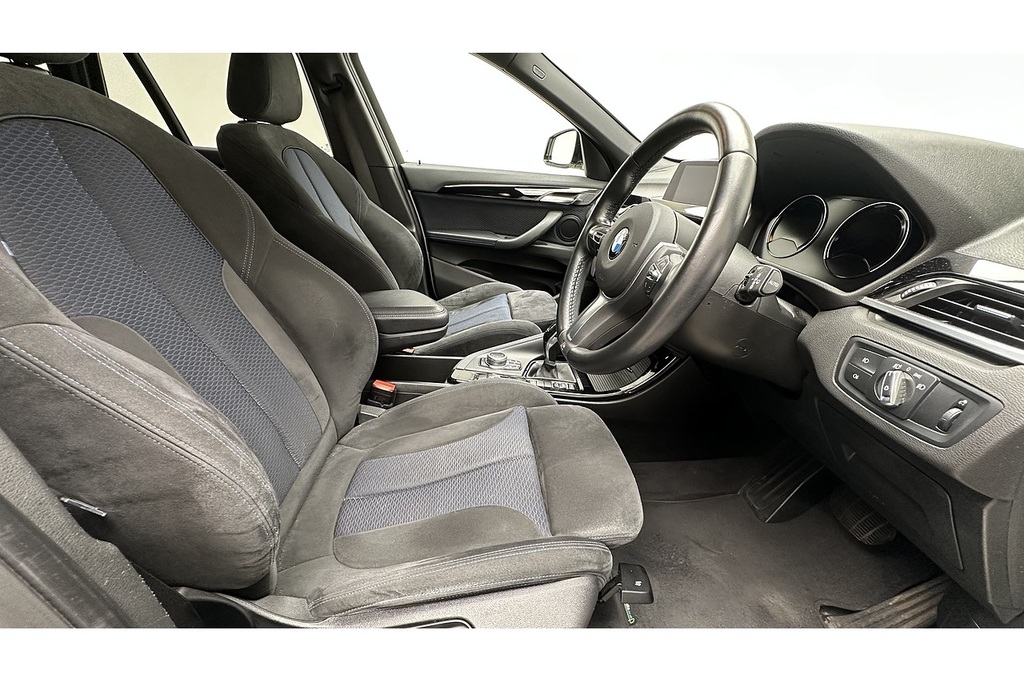 BMW X1 2.0 20I Se Silver #17