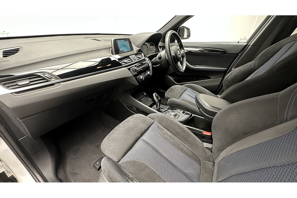 BMW X1 2.0 20I Se Silver #42