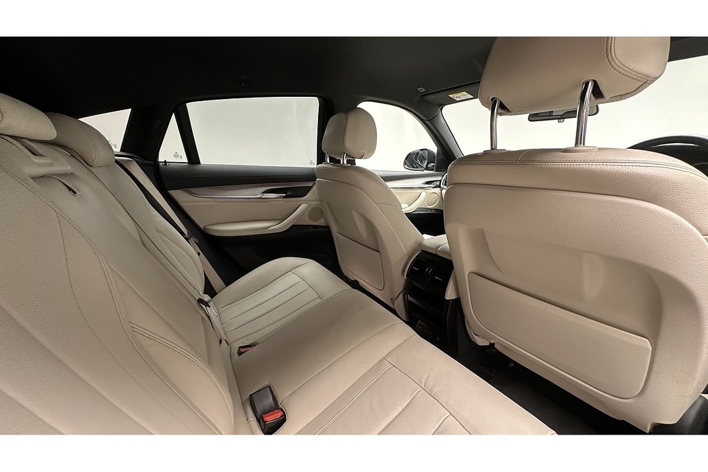 BMW X6 Xdrive30d M Sport Step White #22