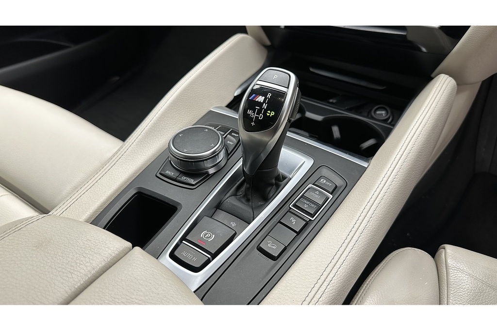 BMW X6 Xdrive30d M Sport Step White #46