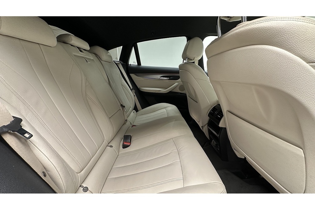 BMW X6 Xdrive30d M Sport Step White #21