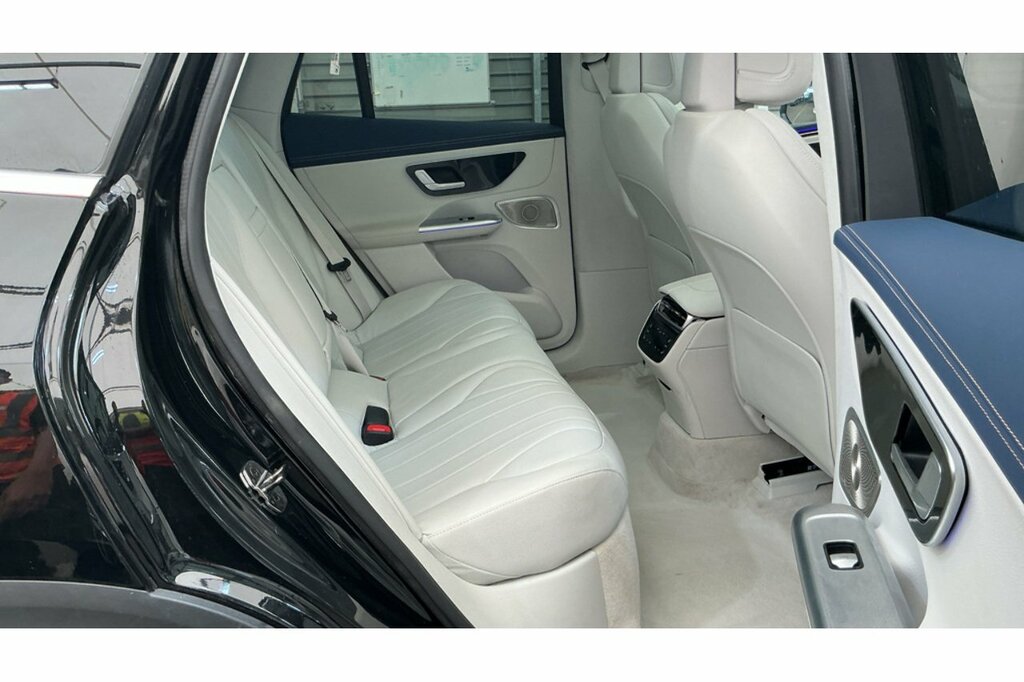 Mercedes-Benz EQE Saloon Grey #8