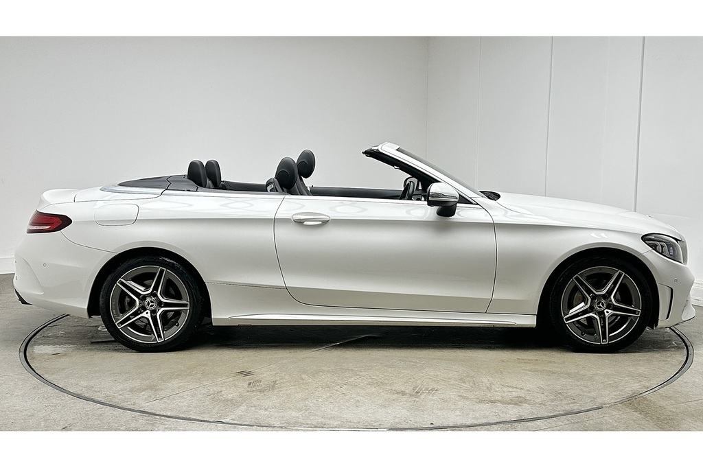 Mercedes-Benz C Class C220d Amg Line White #4