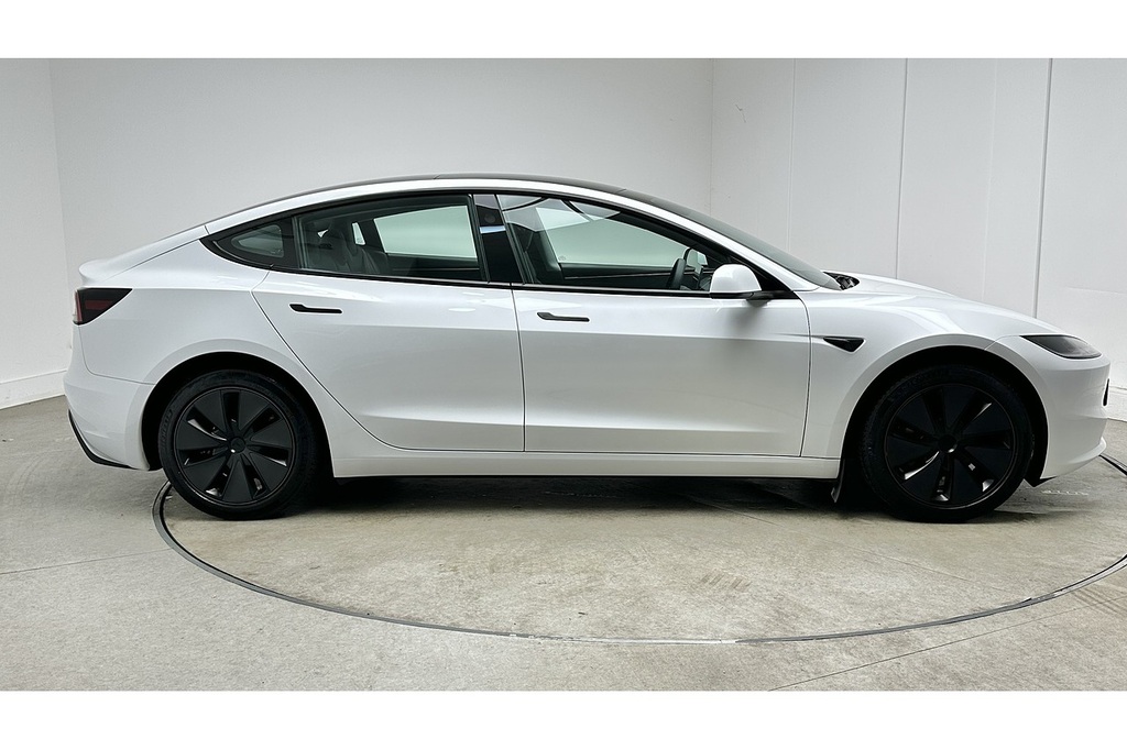 Tesla Model 3 Saloon White #3