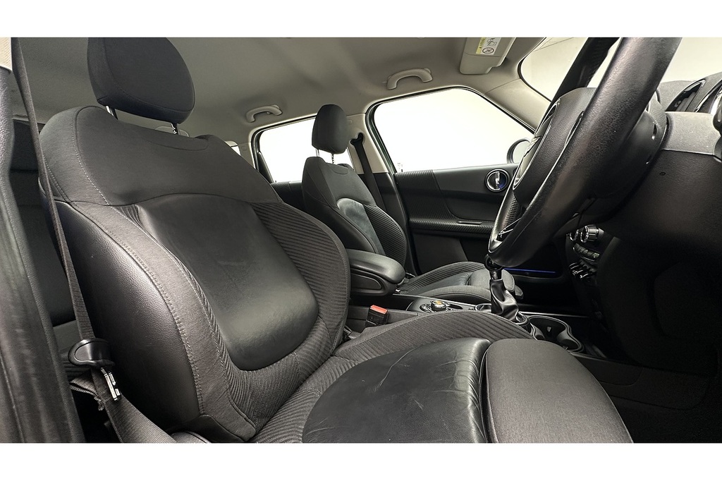 Mini Countryman 1.5 Cooper Chili Pack Black #25