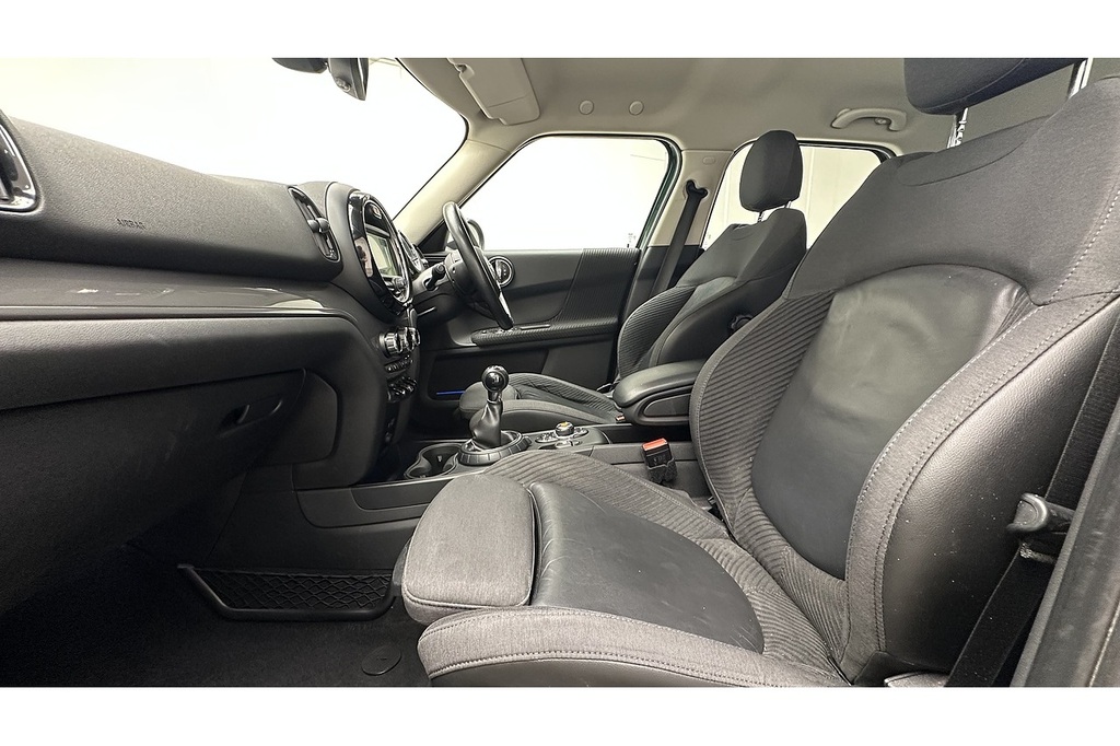Mini Countryman 1.5 Cooper Chili Pack Black #31