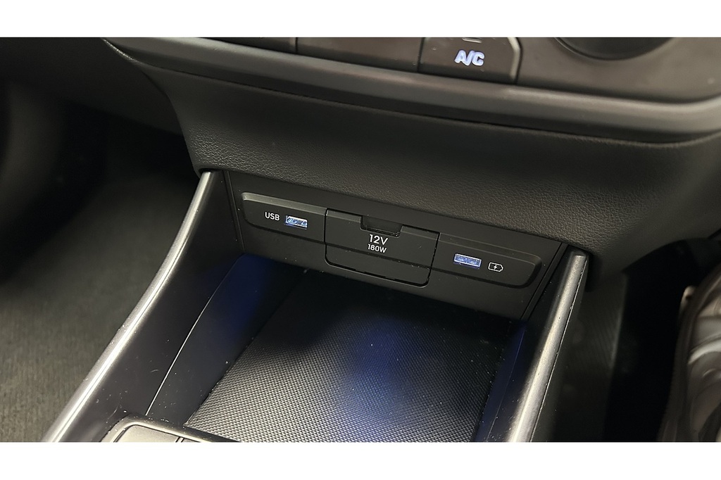 Hyundai Bayon 1L Premium Black #37