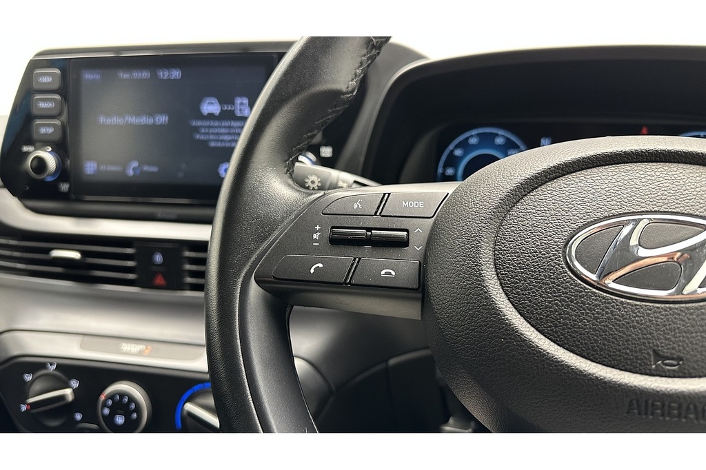 Hyundai Bayon 1L Premium Black #30