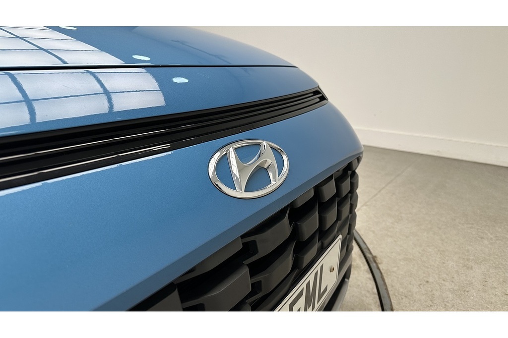 Hyundai Bayon 1L Premium Black #16