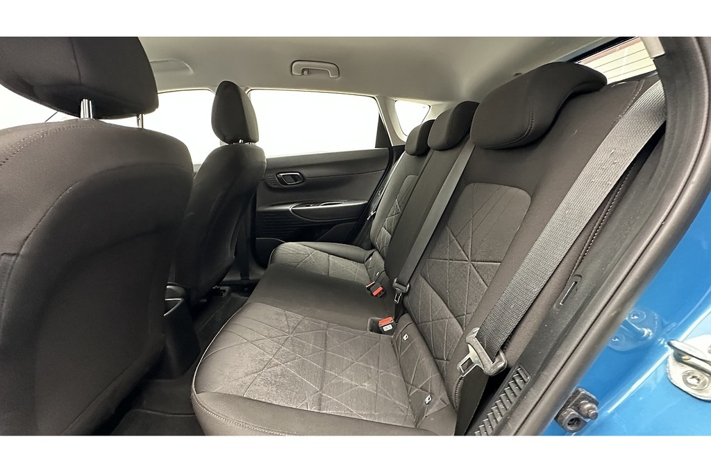 Hyundai Bayon 1L Premium Black #19