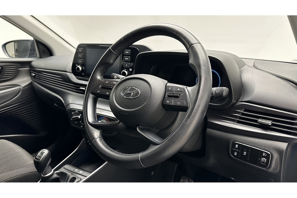 Hyundai Bayon 1L Premium Black #25