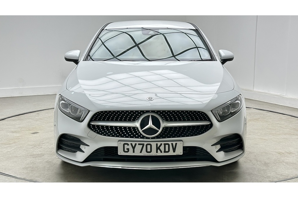 Mercedes-Benz A Class A200 Amg Line White #3