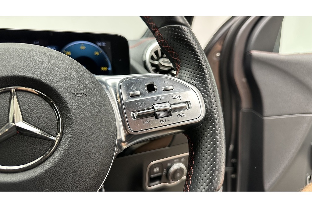 Mercedes-Benz EQA Eqa 300 66.5Kwh Amg Line Premium 4Matic  #37