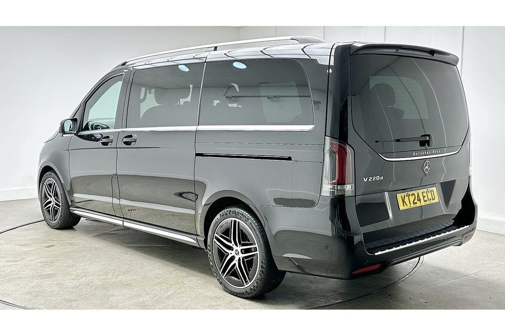 Mercedes-Benz V Class V220d Amg Line Black #5