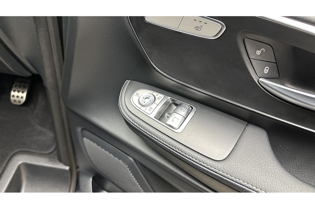 Mercedes-Benz V Class V 300 D Amg Grey #23