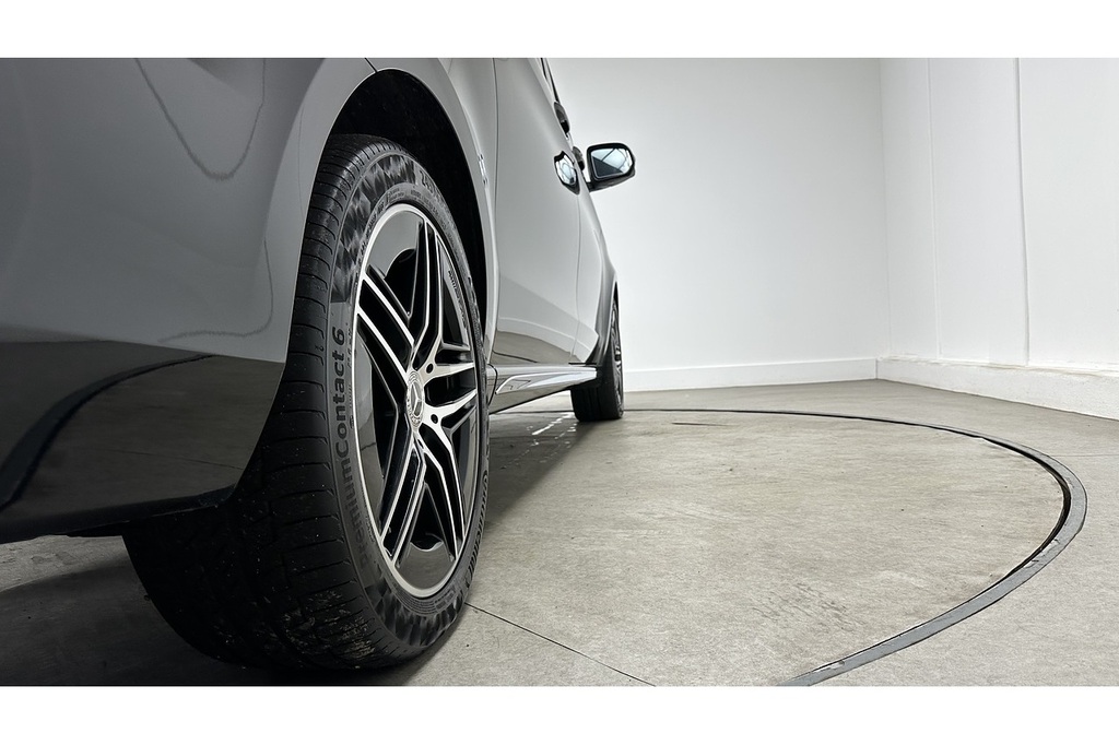 Mercedes-Benz V Class V 300 D Amg Grey #11