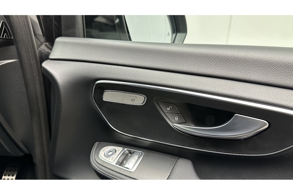 Mercedes-Benz V Class V 300 D Amg Grey #24