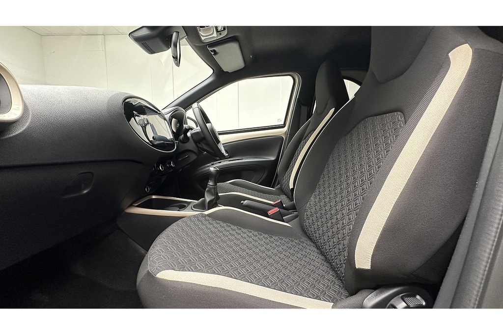 Toyota Aygo X Edge #16