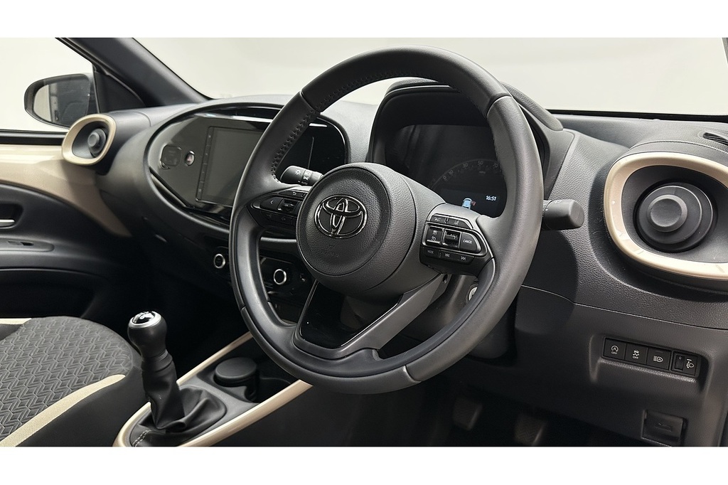 Toyota Aygo X Edge #24