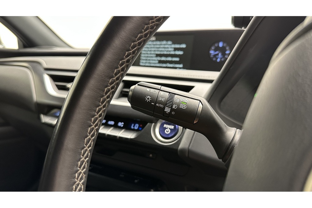 Lexus UX 2.0 250H Premium E-cvt Euro 6 Ss Red #29