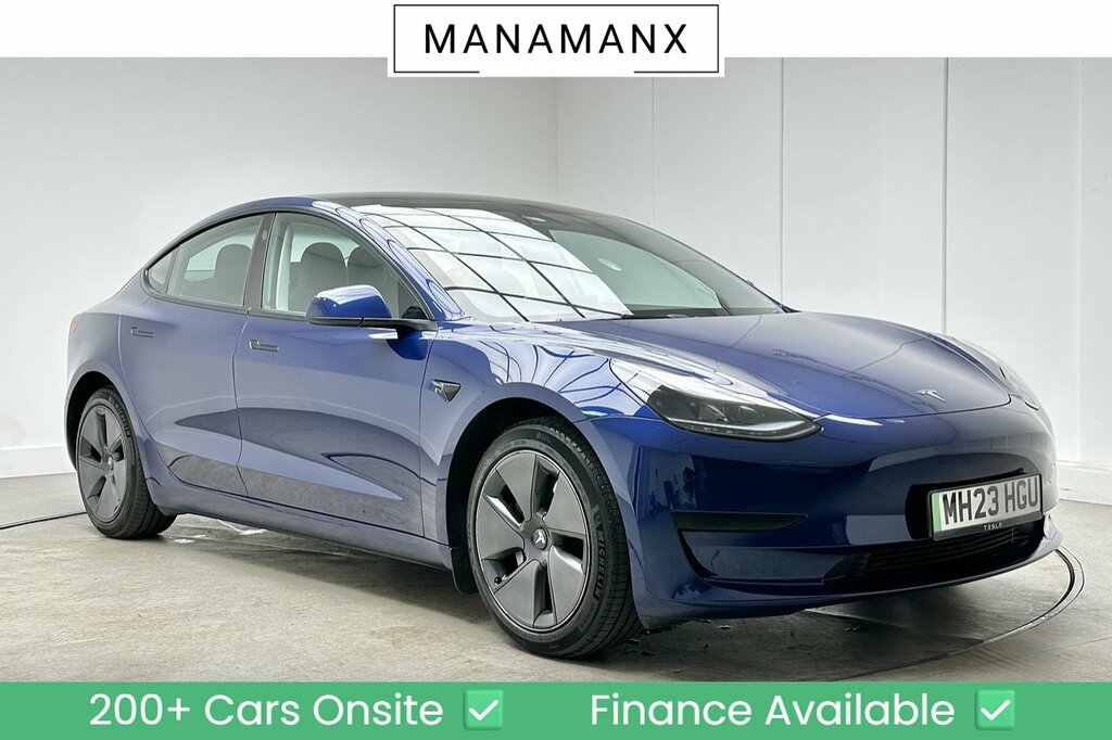 Tesla Model 3 Saloon Blue