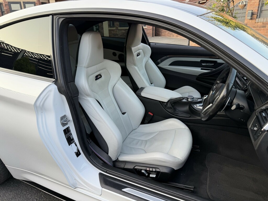 BMW M4 Coupe 3.0 M4 Coupe Competition Package 201818 White #6