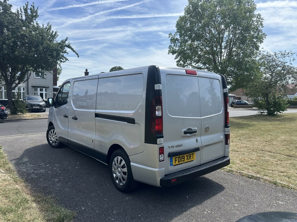 Vauxhall Vivaro Panel Van 1.6 Cdti 2900 Sportive 201919 FD19XRT Silver #6