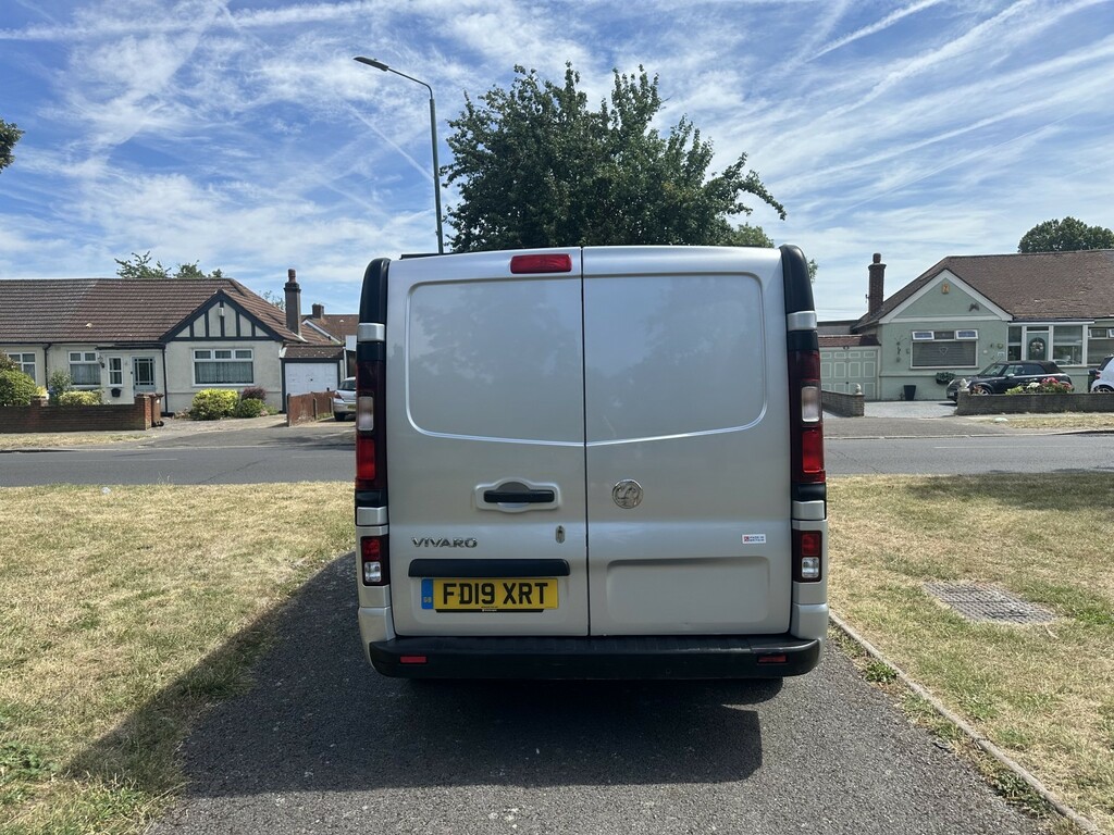 Vauxhall Vivaro Panel Van 1.6 Cdti 2900 Sportive 201919 FD19XRT Silver #5