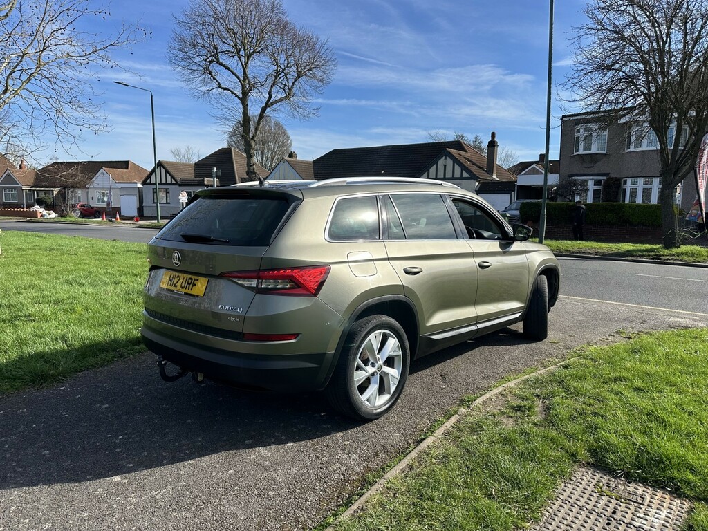 Skoda Kodiaq 1.4 Tsi Act Edition Green #4