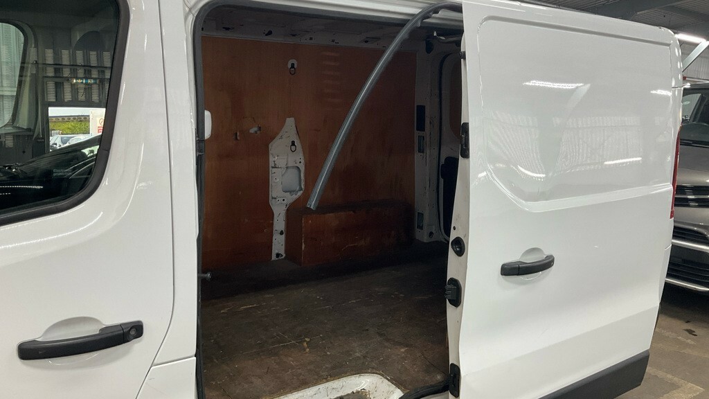 Renault Trafic 2.0 Dci Blue Sl30 Advance White #2